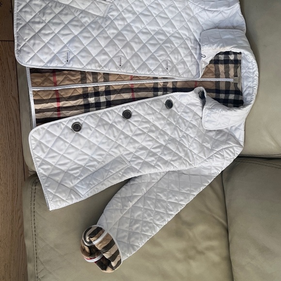 Burberry White Quilted Jacket - Picture 2 of 5